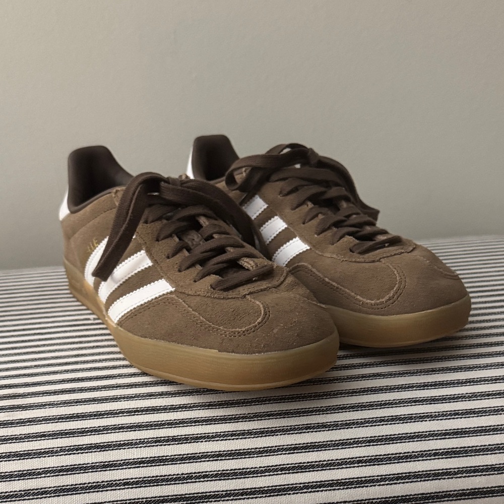 Adidas Men's Taupe and White Sneakers